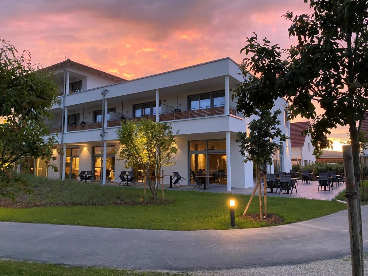 Bachhof Resort Hotel Kirchroth Exterior foto